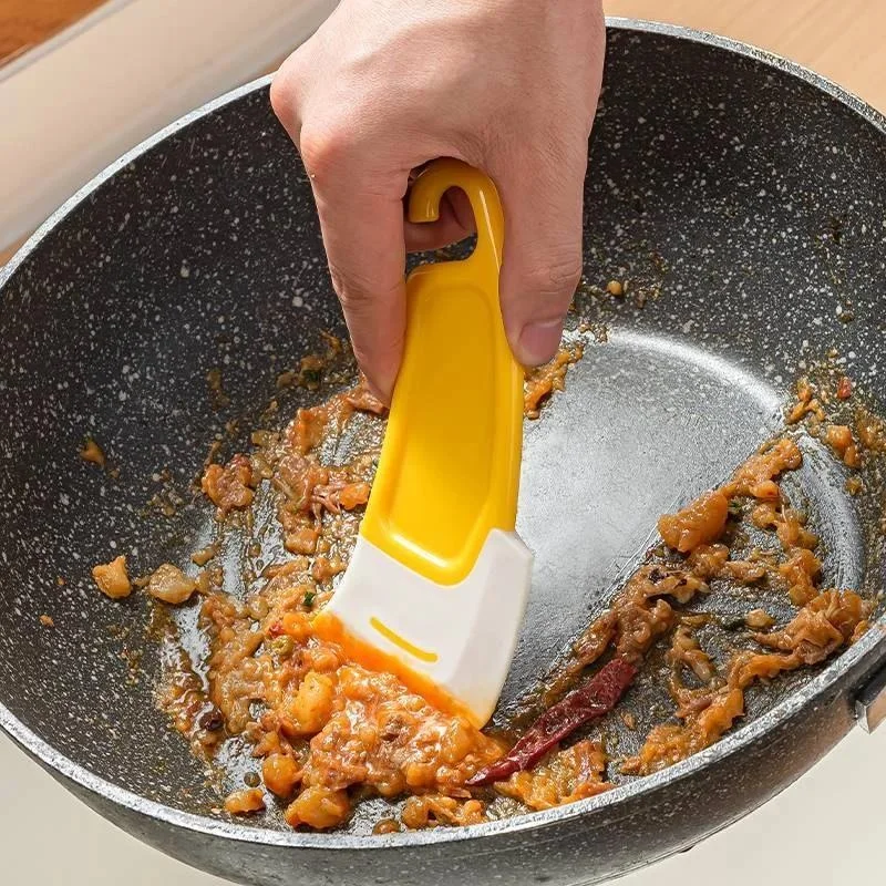 مكشطة تنظيف للمطبخ بشفرة ناعمة - مراجعة Pastry Brush Silicone وسعره