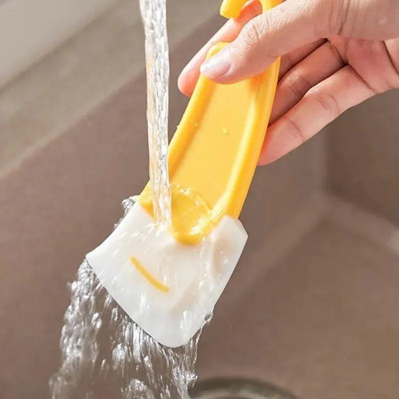 مكشطة تنظيف للمطبخ بشفرة ناعمة - مراجعة Pastry Brush Silicone وسعره