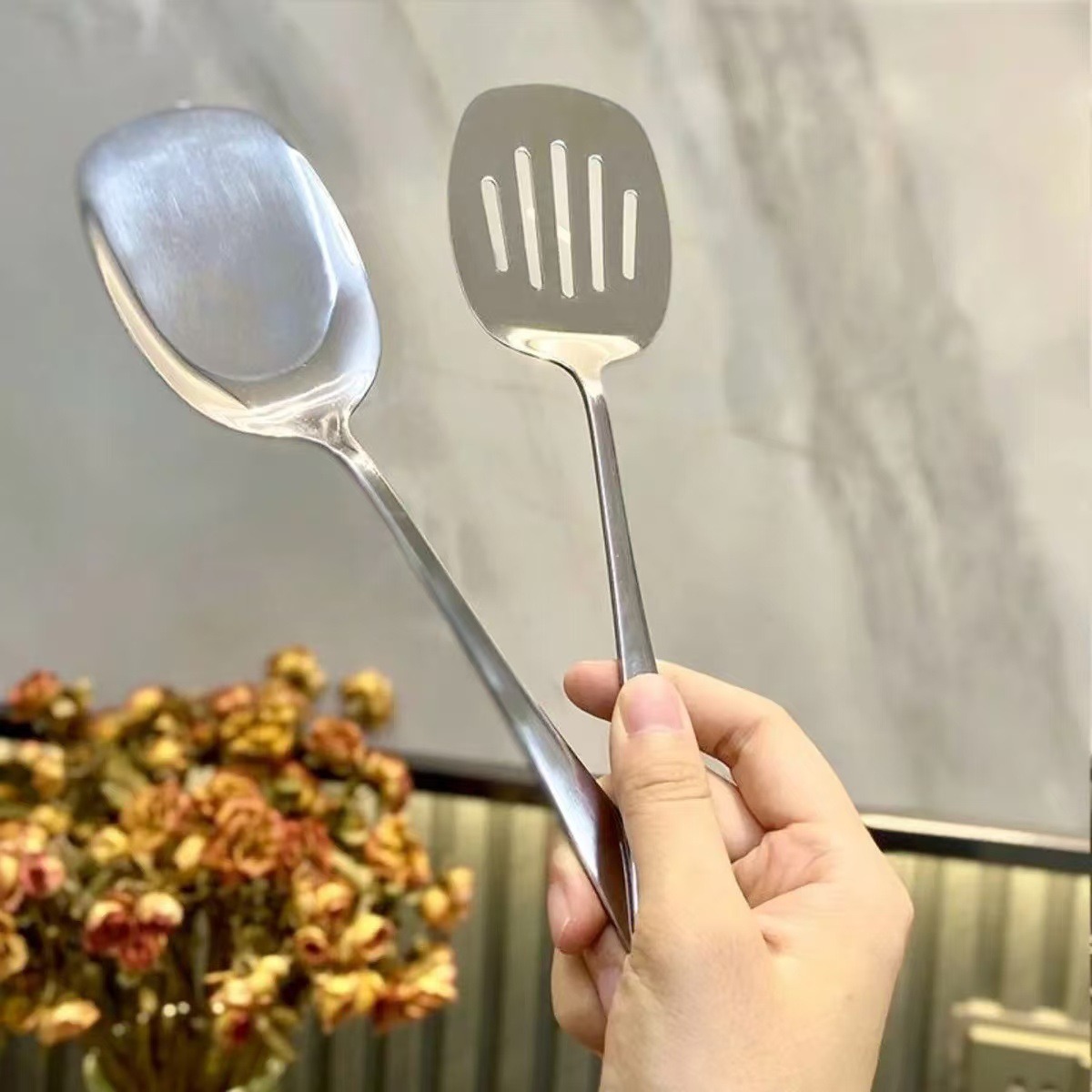 مجموعة أدوات مطبخ من الفولاذ ا - مراجعة Offset Spatula Set وسعره