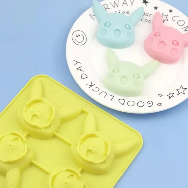 قالب سيليكون جديد على شكل بيكا - مراجعة Kitchen Baking Trays وسعره